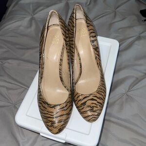 Saks Fifth Avenue Pumps